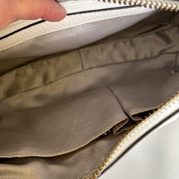 CALVIN KLEIN CITY SAFARI WHITE HOBO FREE SHIPPING! - Picture 11 of 14